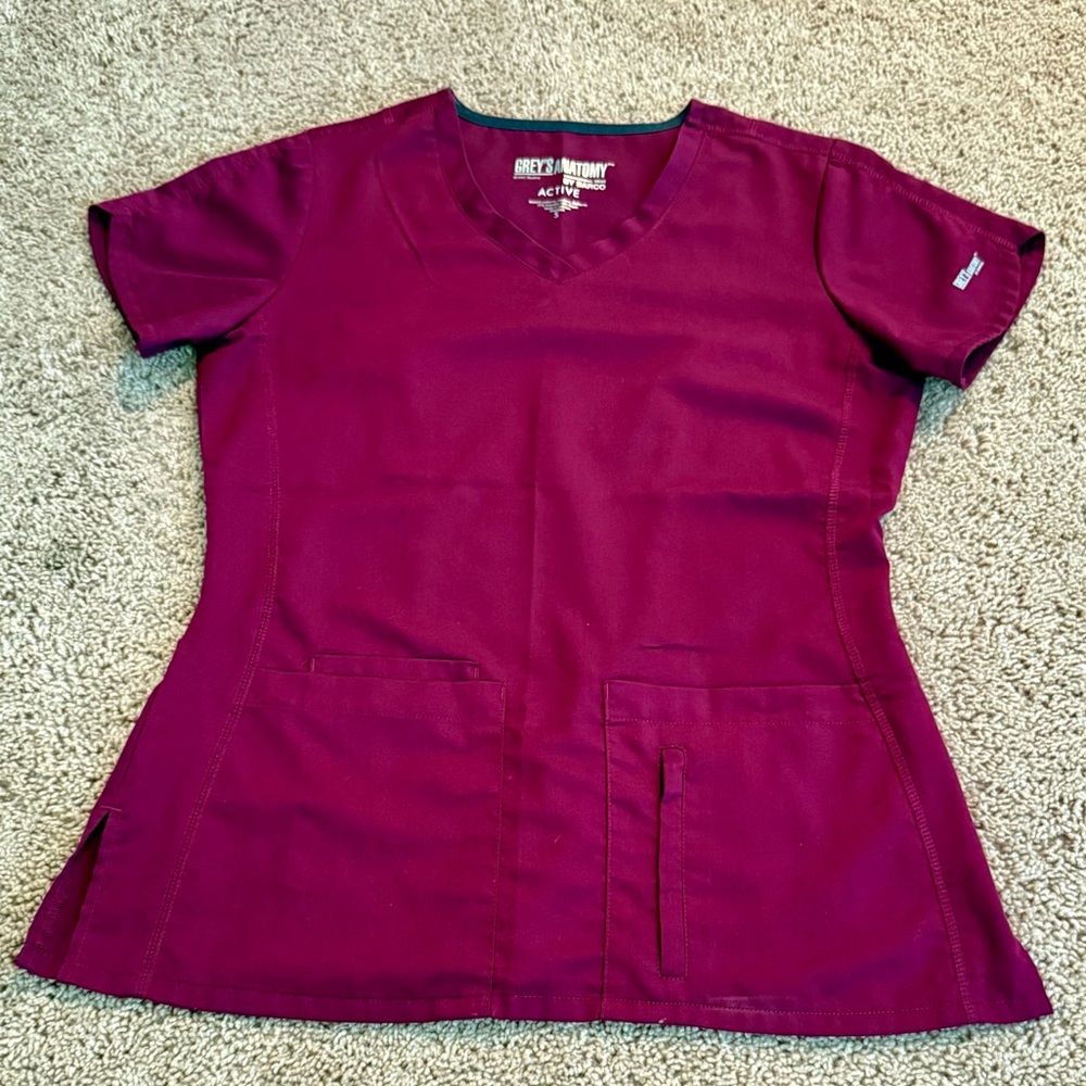 Size small Scrubs - Picture 7 of 13